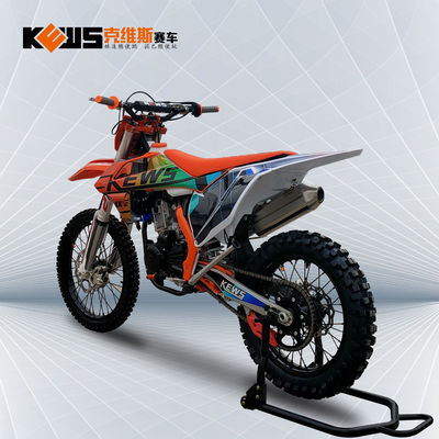 Bici rossa di motocross del motore raffreddato ad acqua CBS300 con Efi And Carburetor Two Versions
