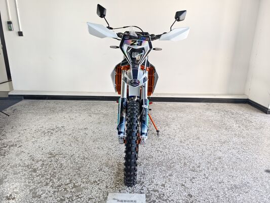 KEWS k23 R-edition Moto Enduro a 4 tempi con 21,0 kW di potenza 25,0 N*m di coppia massima e 140 km/h di velocità massima