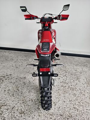 KEWS k28 R-edition Motocicletta Enduro 4 Tempi con motore a 4 tempi raffreddato a liquido, altezza da terra di 300 mm e doppi dischi di grande diametro